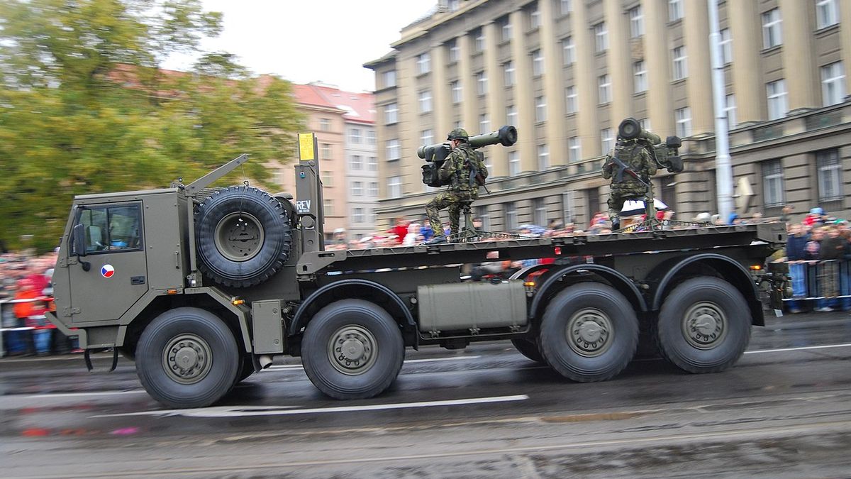 Drony útočí… Jak a čím by reagovala česká armáda